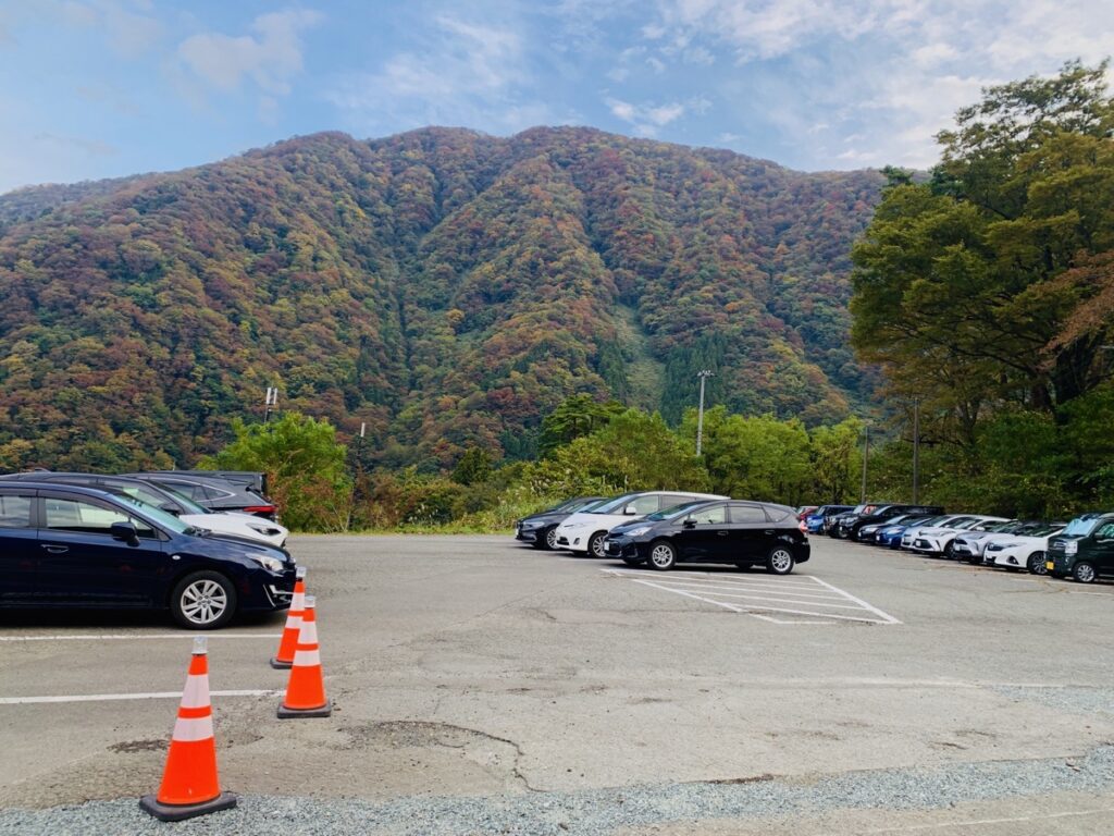 荒島岳の駐車場